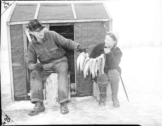 ice-fishing-1900s