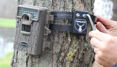 guardian hunting trail camera lock strap