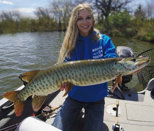 muskie huntresses