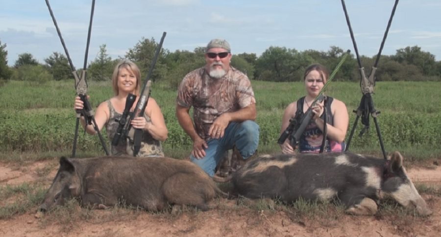 hogzombies mother and daughter hunting team