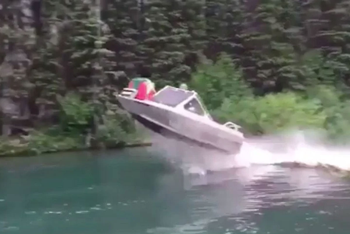 boat jump