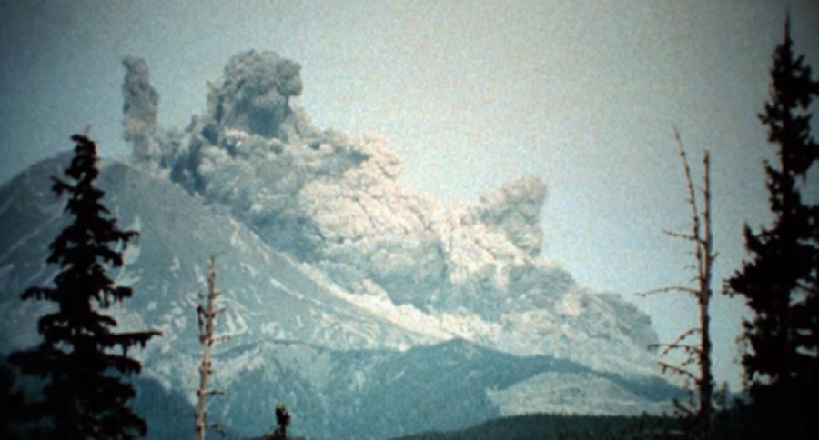 mount st. helens looks like now