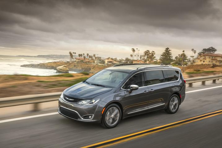 https://www.facebook.com/2017ChryslerPacifica/photos/a.670060109837483.1073741828.571713733005455/670060086504152/?type=3&theater