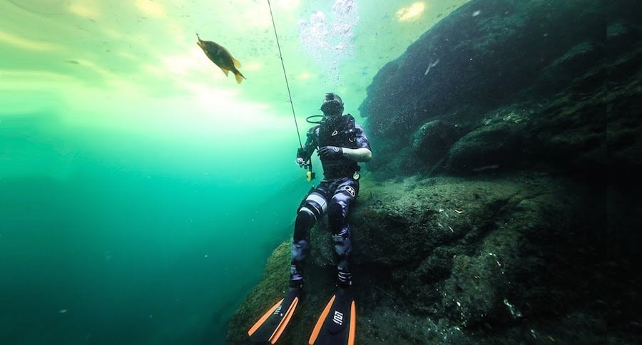 fishing-underwater