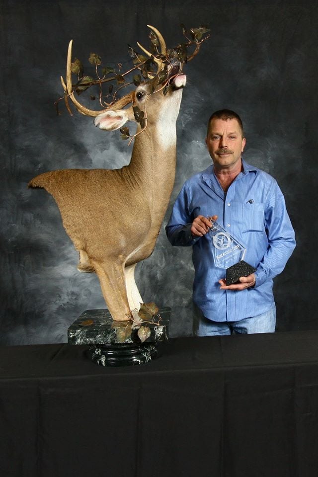 Whitetail Mounts