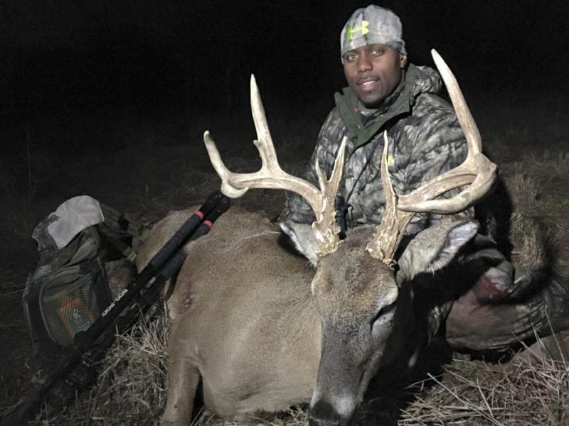 Football players who hunt