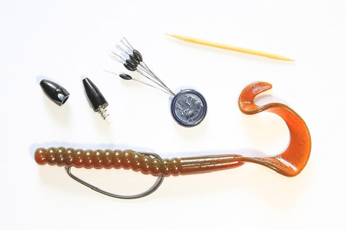 4 Ways to Rig a Bullet Worm Weight to Find Where the Bass Hide