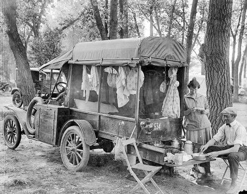 Check Out These 20 Vintage Classic RV and Camping Photos - Wide Open Spaces