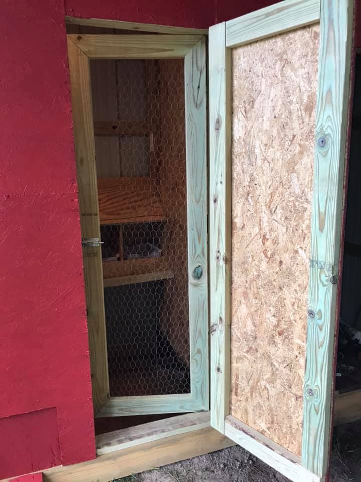 DIY Chicken Coop 
