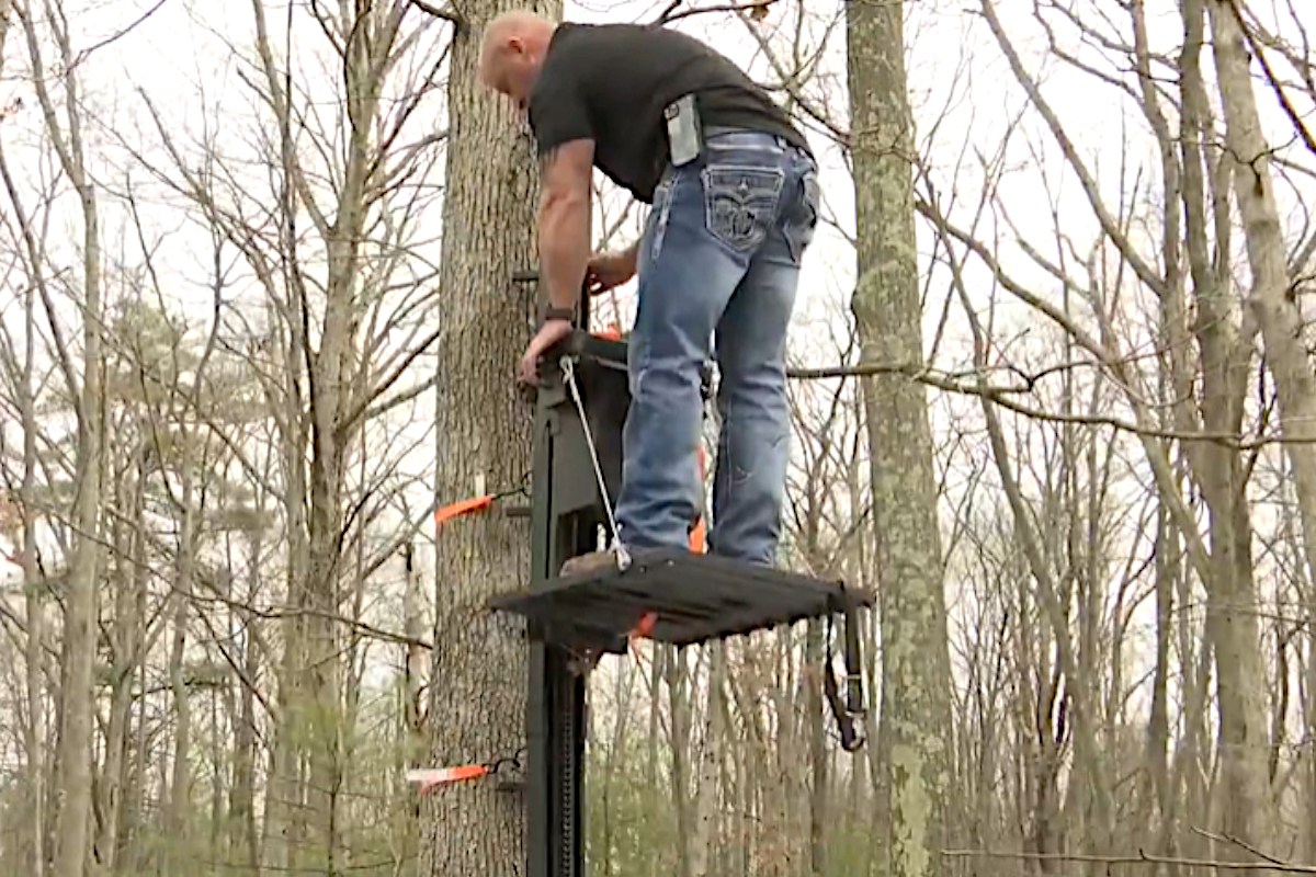 Remote Control Tree Stand Motorized Treestand Opens Doors for Those Who Struggle to Climb - Wide ...