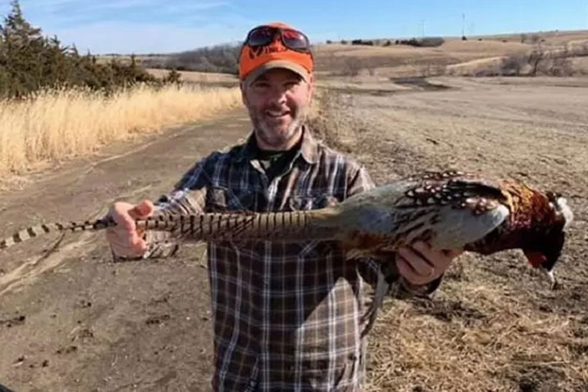 Flashback to the Iowa Hunter Who Shot a Pheasant With a 27.5Inch Tail
