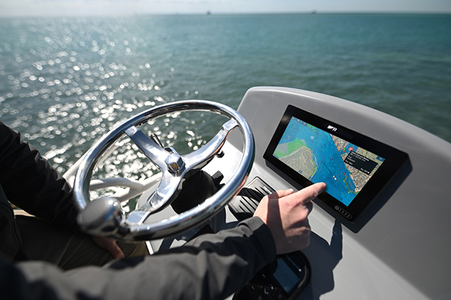 Raymarine Axiom