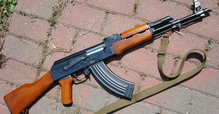 9 deadliest rifles of all time ak-47