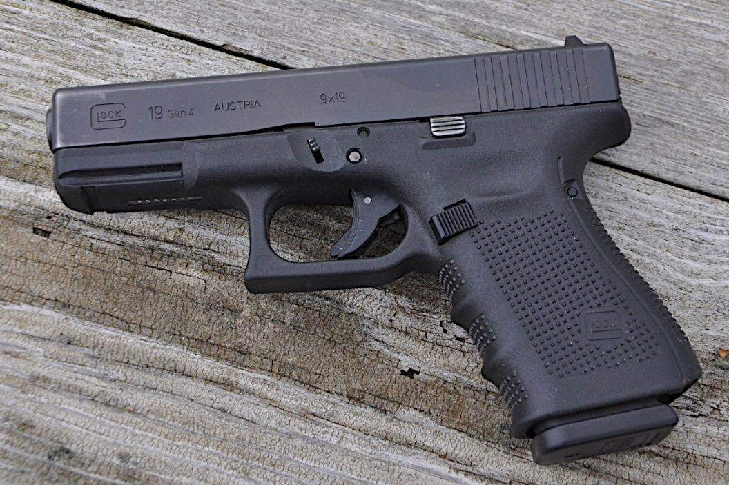 Glock 19 Experiences and Tips For Concealed Carry Wide Open Spaces