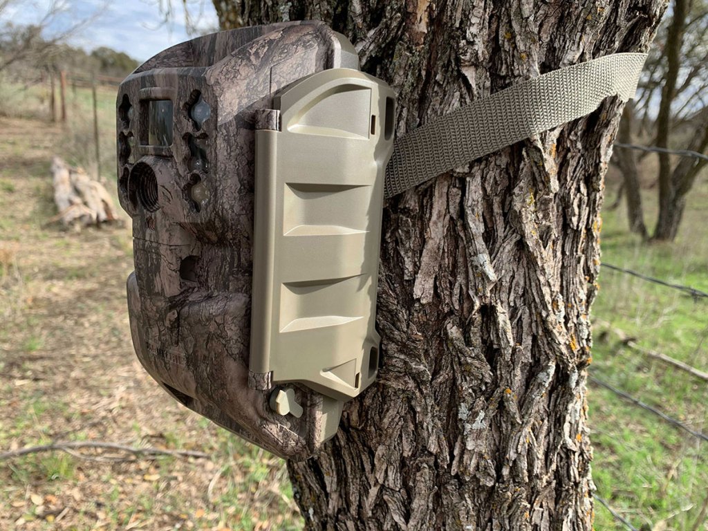 How a Cellular Trail Camera Like the Moultrie X6000 Can Be the