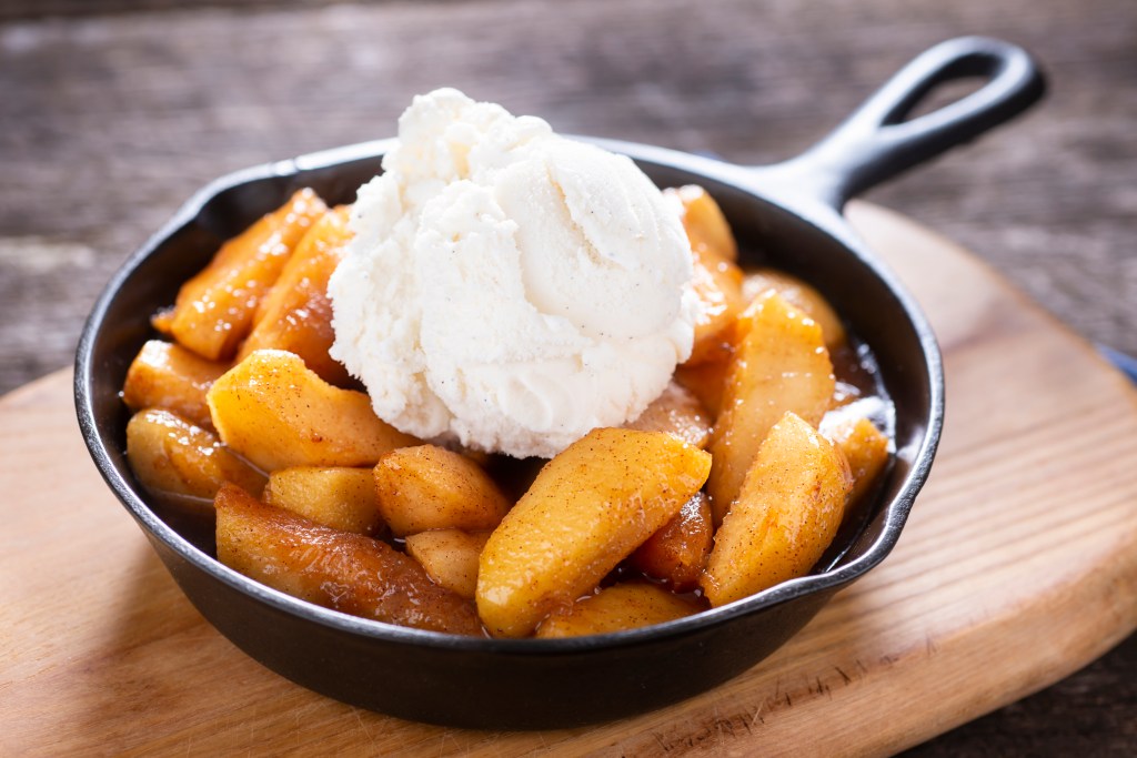 Cinnamon Apples in a Cast Iron Skillet