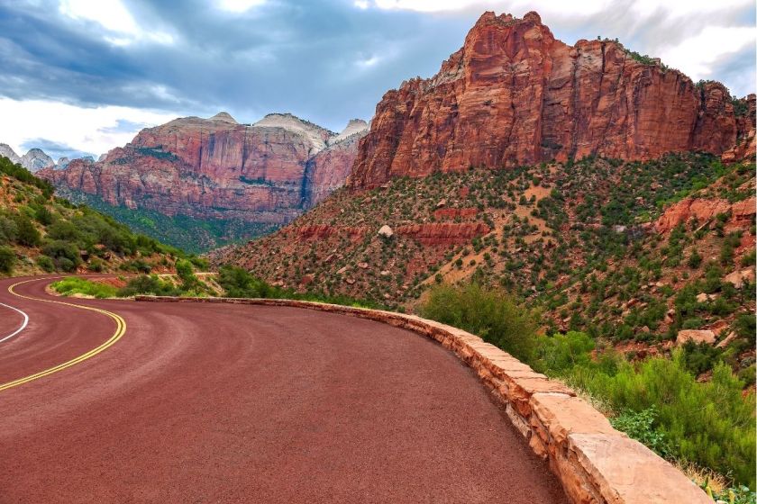 Distance From Las Vegas Airport To Zion National Park www.wideopenspaces.com