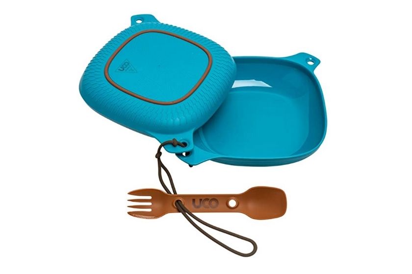blue camping dishes for one person (one plate and fork)