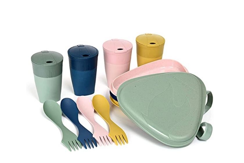 camping dishes (pastel colors) 13 pieces of plates, cups, and forks