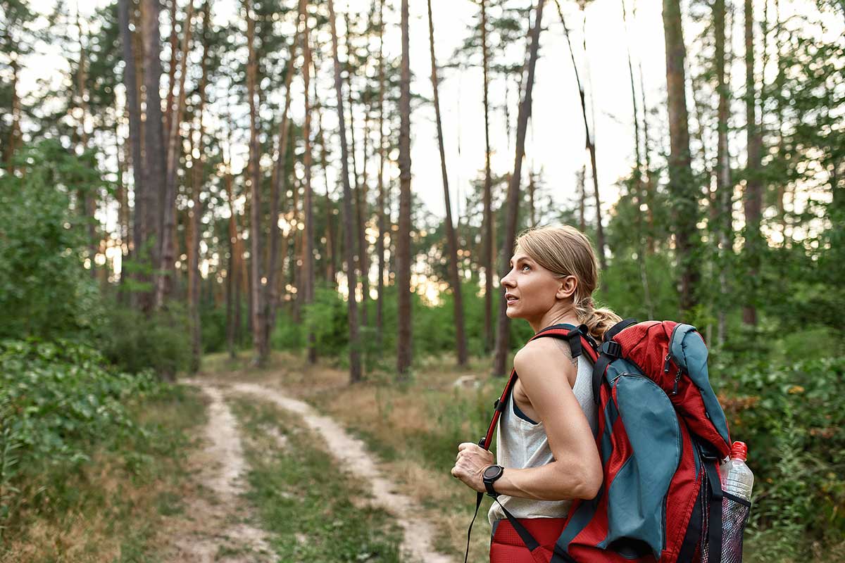 3 Best Sports Bras for Hiking - Wide Open Spaces