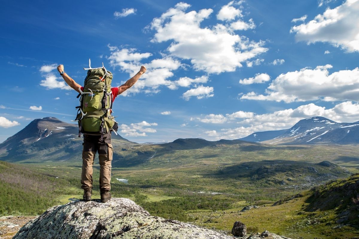 Backpcking Backpacking USA: Planning a Budget, Trip Length, and Top Destinations!