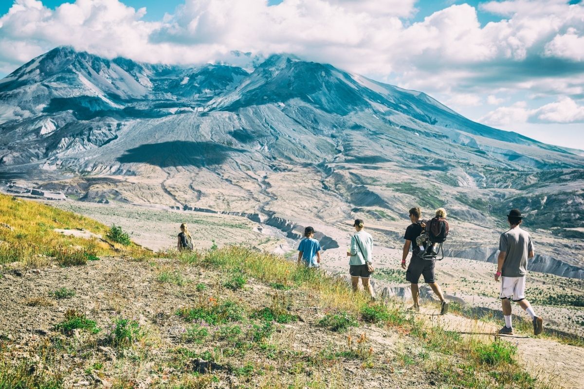 how long to visit mt st helens