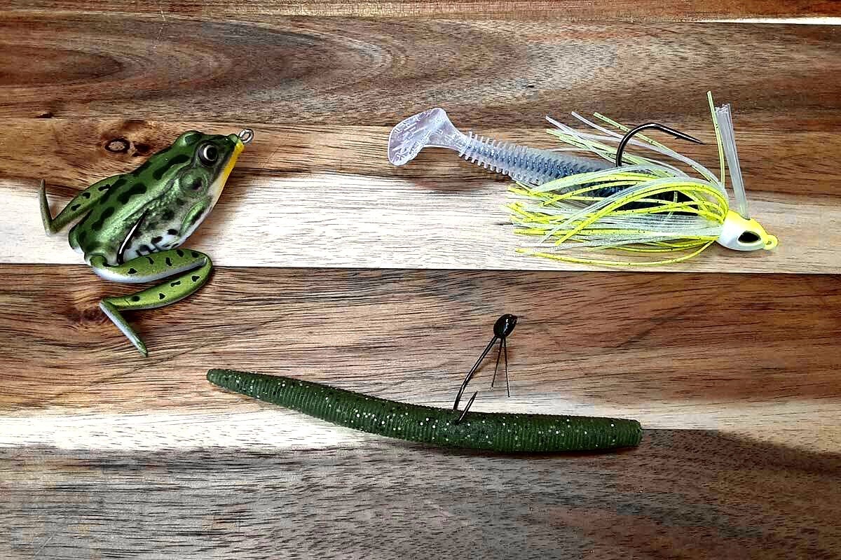 Weedless Bass Lure: What It Does, and a Few Good Choices - Wide