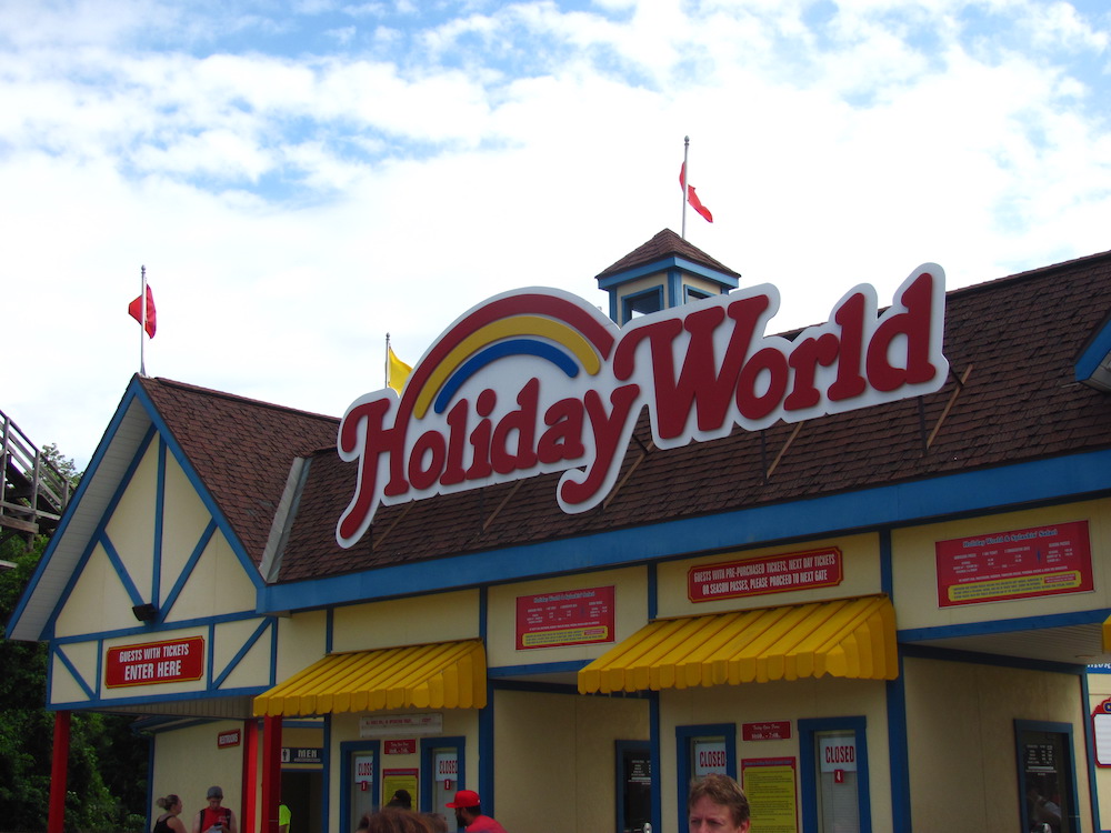 holiday world entrance
