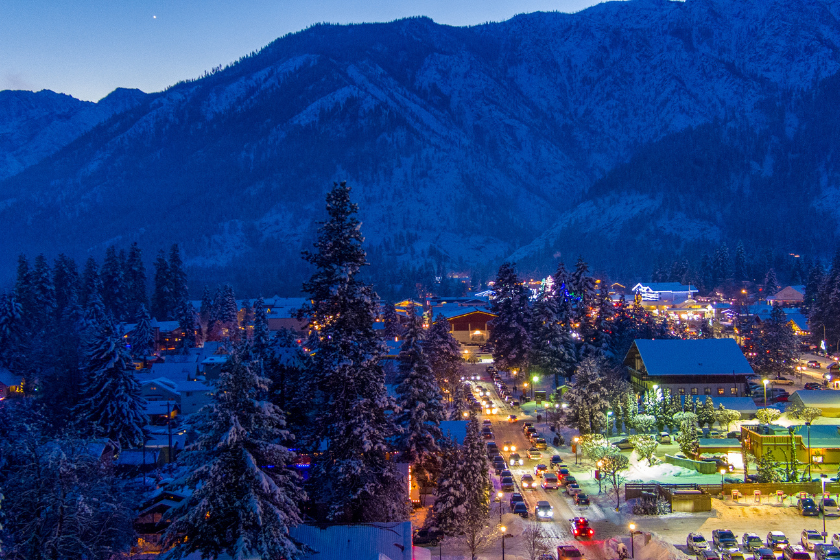 Aerial view of Leavenworth, Washington at twilight