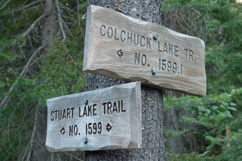 Colchuk Lake Trail, Stuart Lake Trail Signs, the Enchantment Lakes Trail in Leavenworth Washington USA.