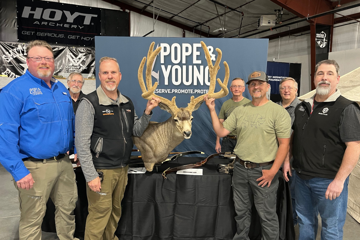 World Record Velvet Mule Deer