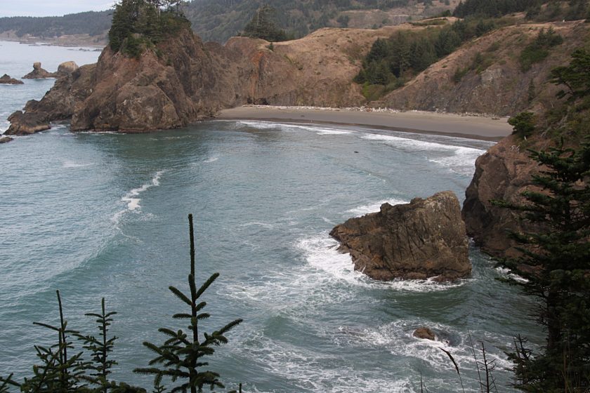 A view of a cove at Harris Beach State Park, Oregon