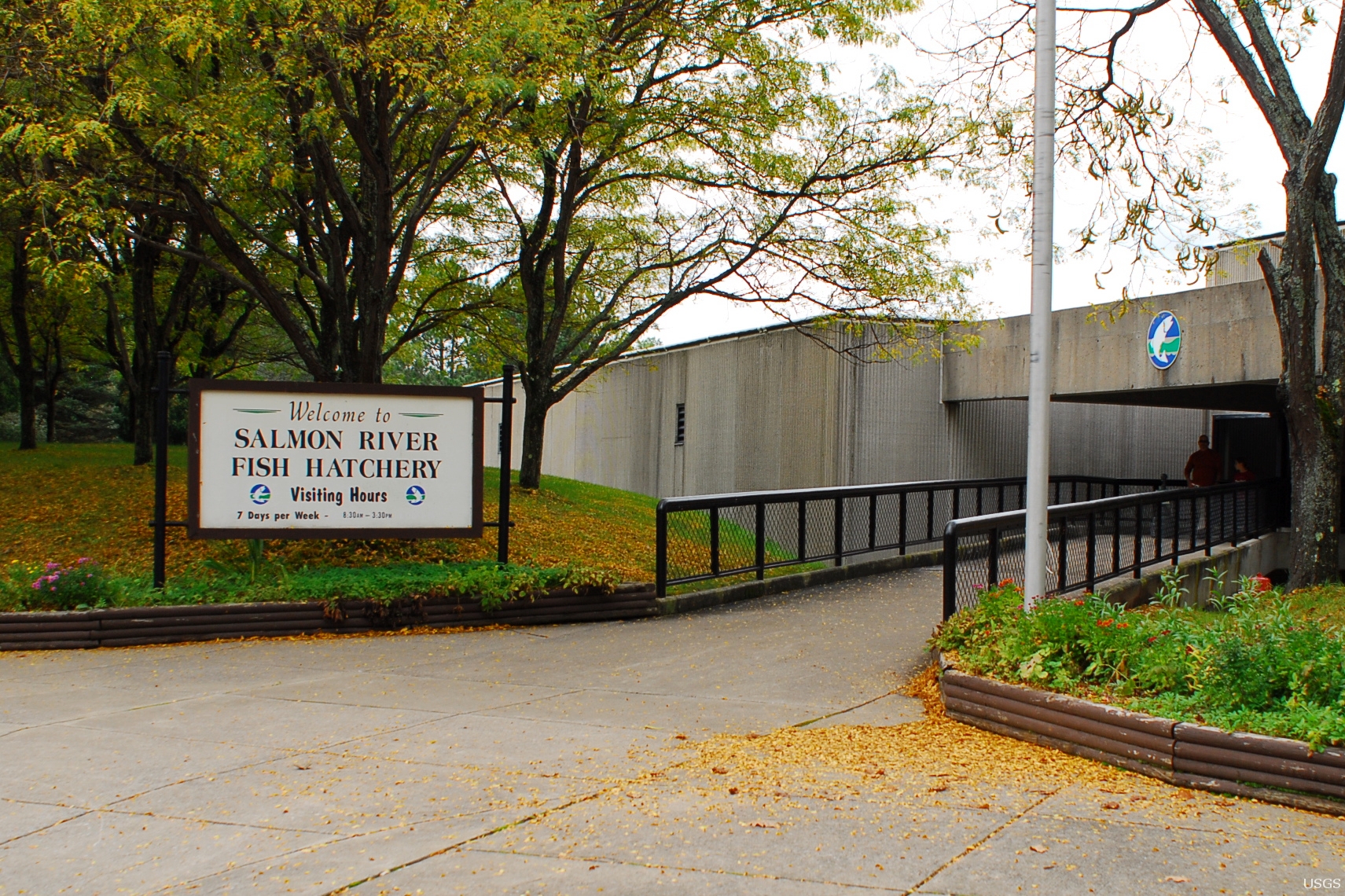 entrance to salmon river fish hatchery