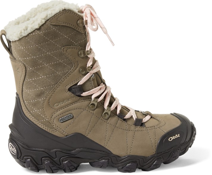 The Best Women's Winter Boots, According To An Expert {2022}