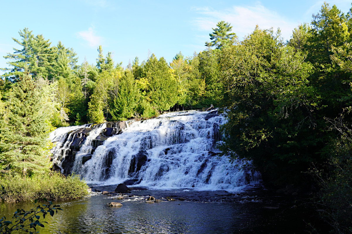 The 8 Top Waterfall Hikes in Michigan's Upper Peninsula