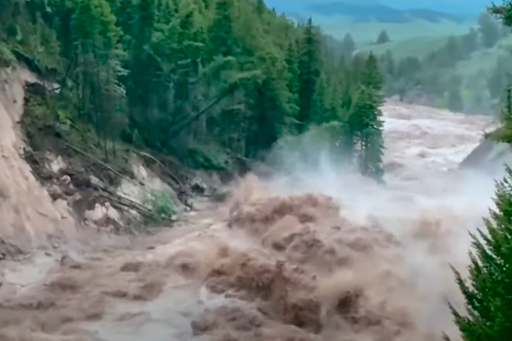 Flooding in Yellowstone National Park