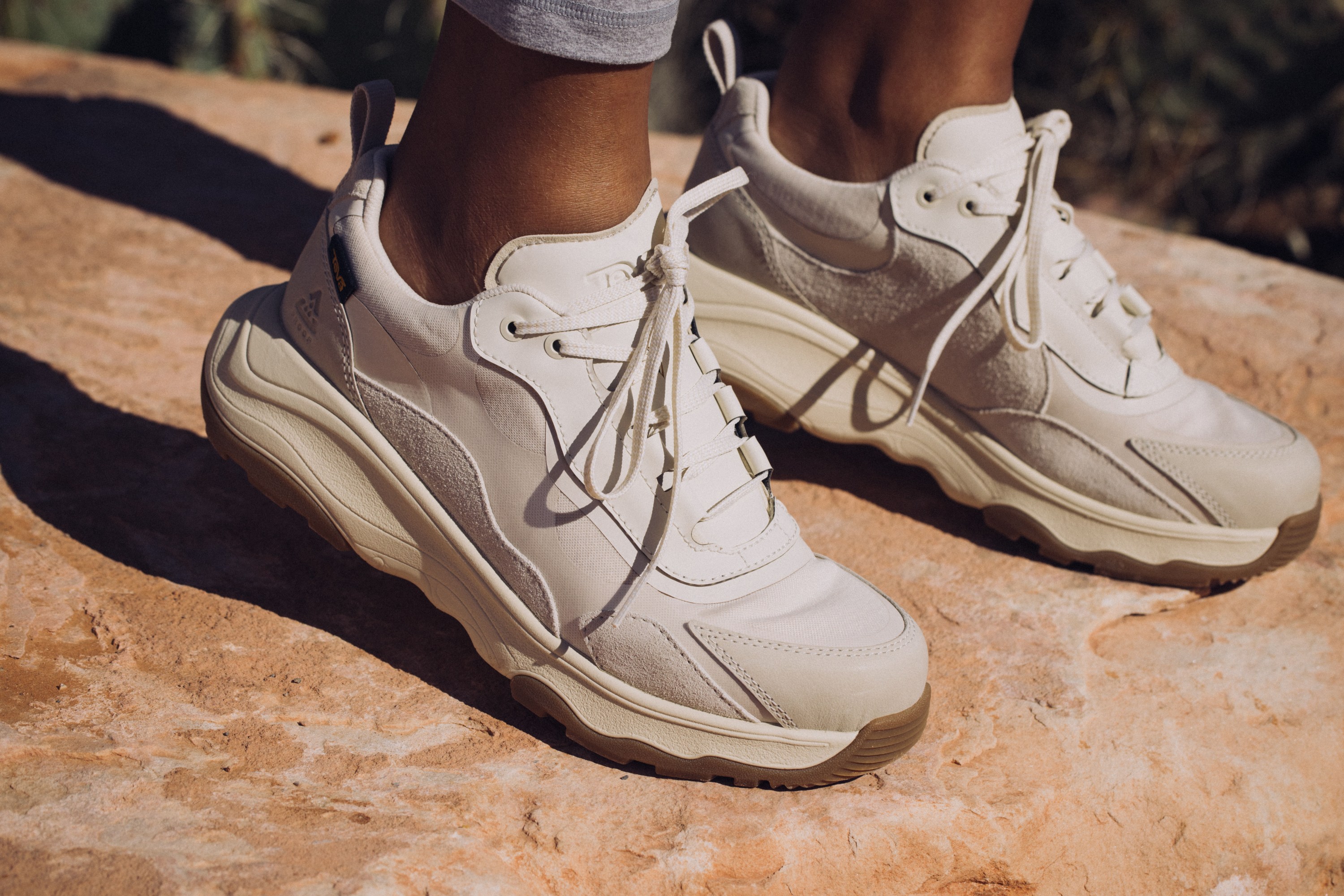 top rated womens hiking shoes