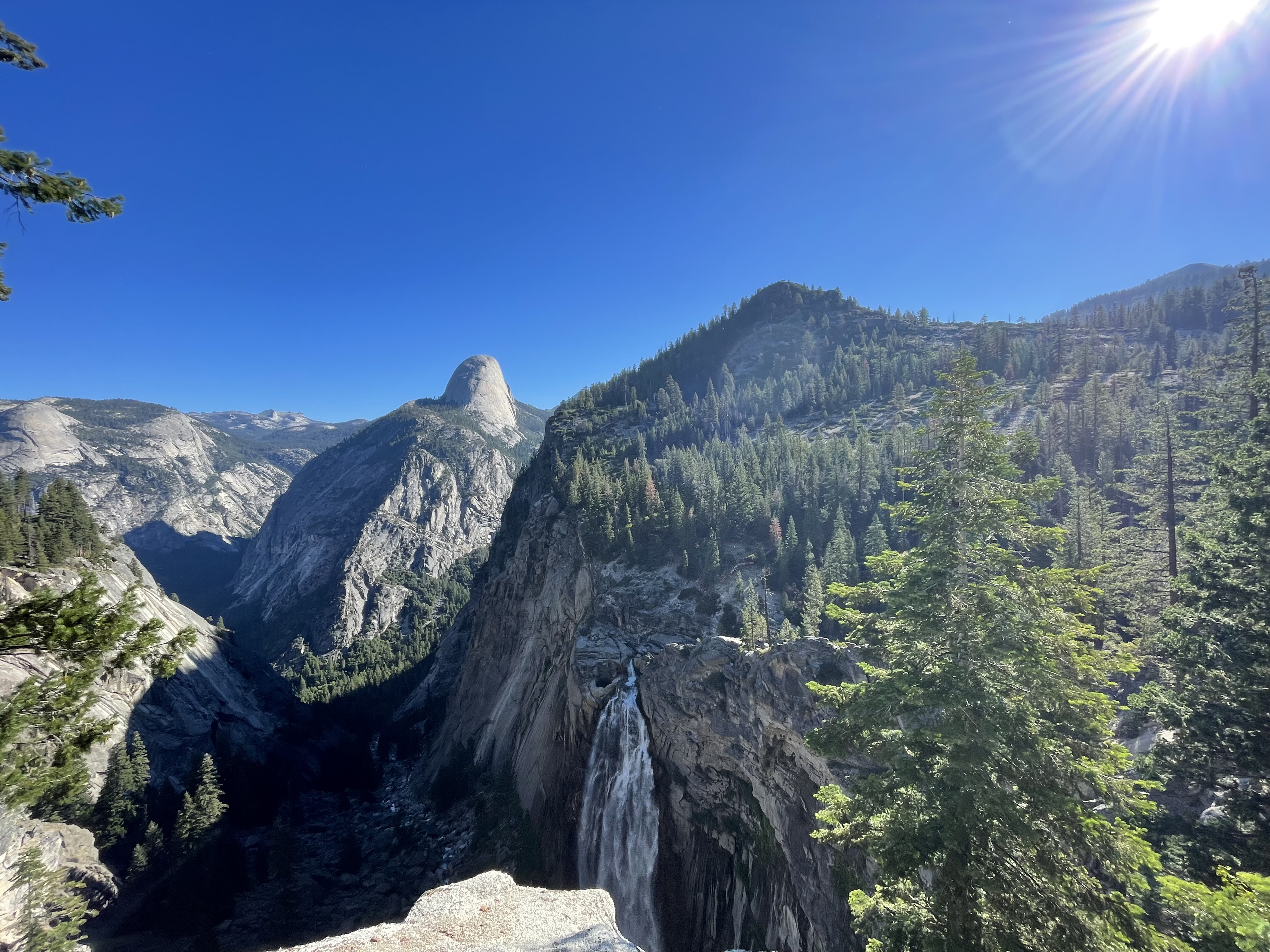 A landscape mountain view of Illiloute Falls via Panorama Trail hike