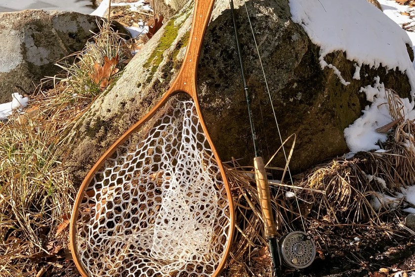 A tan net outline with white mesh netting
