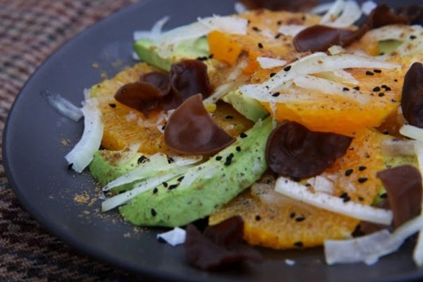 ORANGE AND AVOCADO SALAD WITH WOOD EAR MUSHROOMS