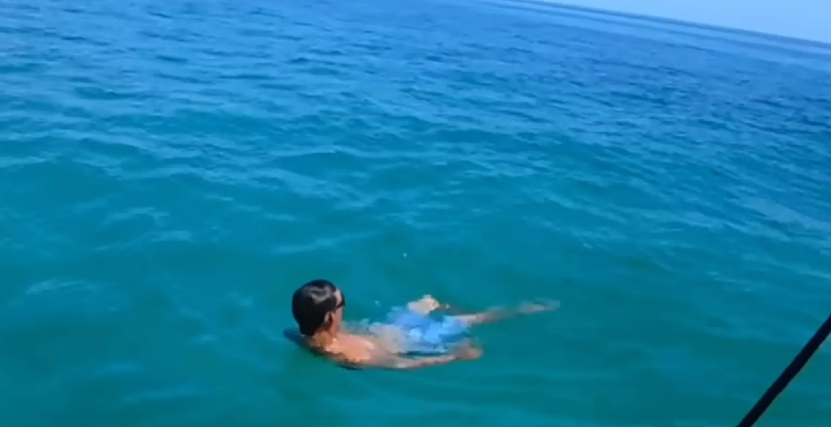 Florida Man Jumps In Ocean To Prevent Girlfriend And Police Accessing His Phone