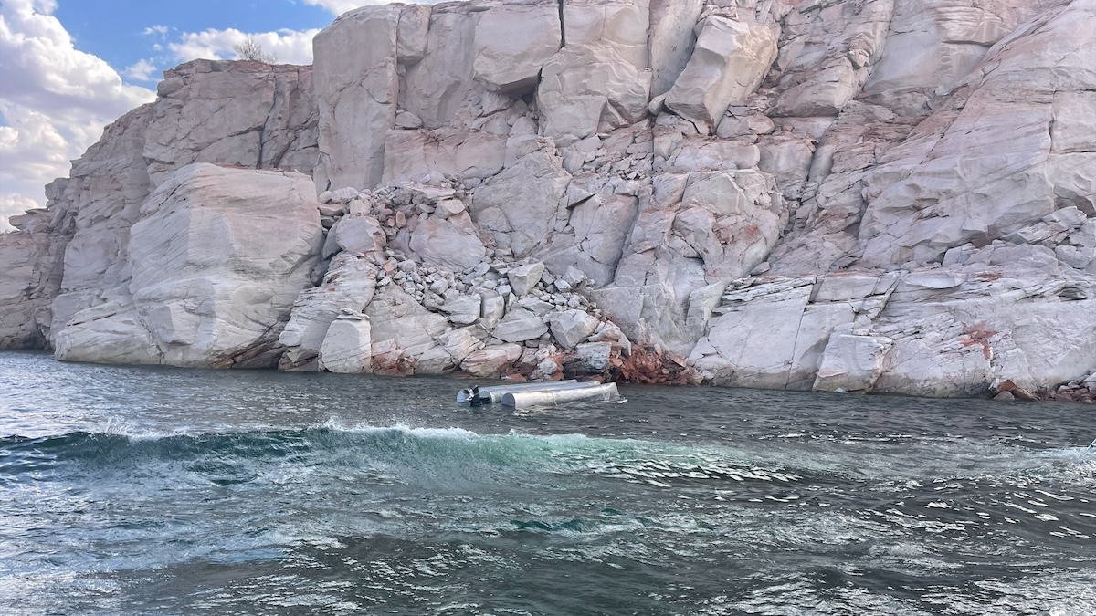 pontoon boat