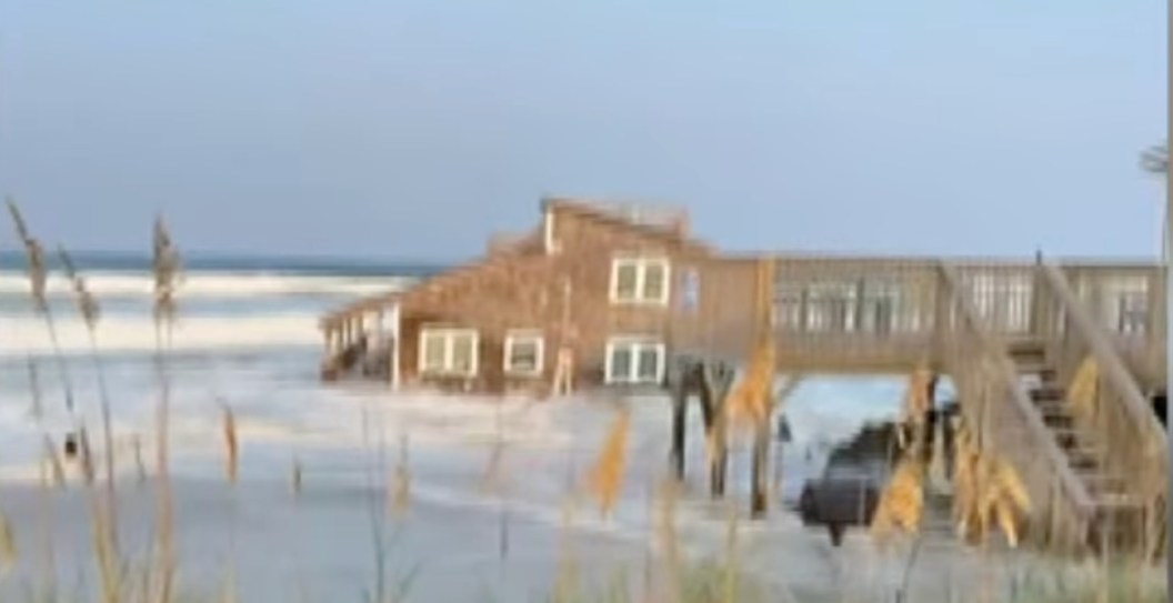 Insane Video Shows Moment North Carolina Home Collapses Into The Sea Due To Hurricane Ernesto