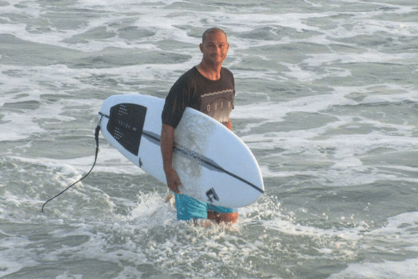 Florida surfer dies