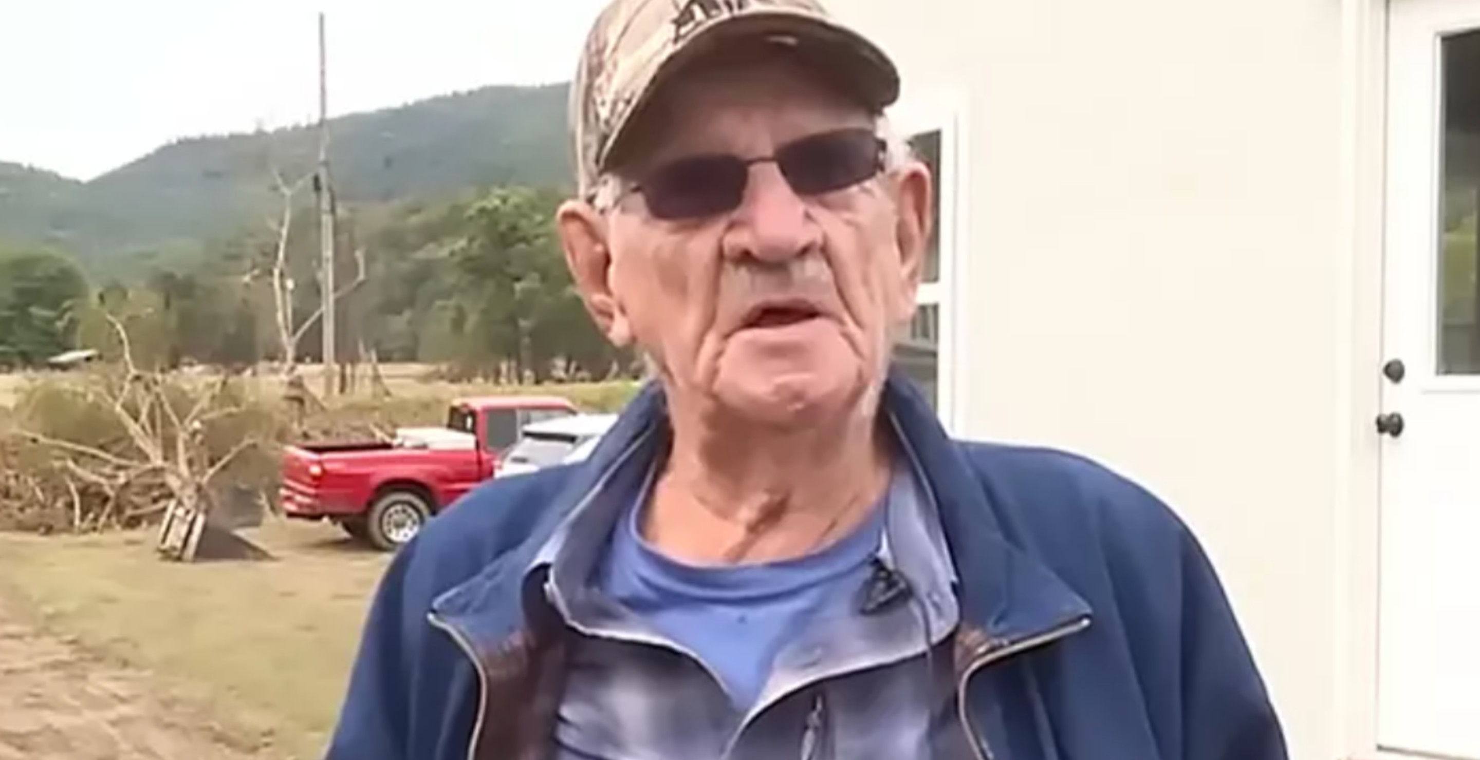 84YearOld With Cancer Given Free Tiny Home After Losing Everything In