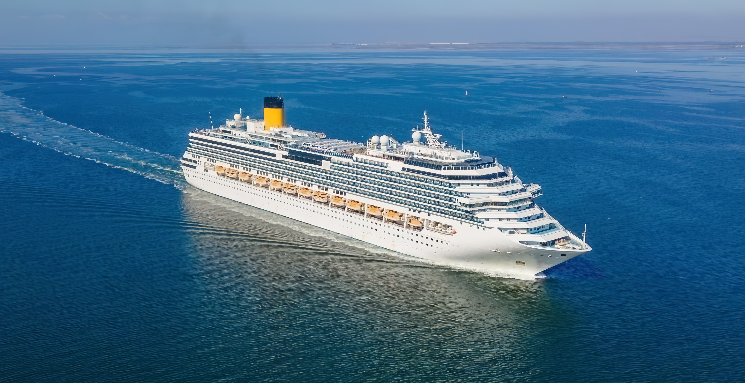 Man, Who Spent 25 Years Living On Cruise Ships, Reveals Bizarre Effect Its Had On Him