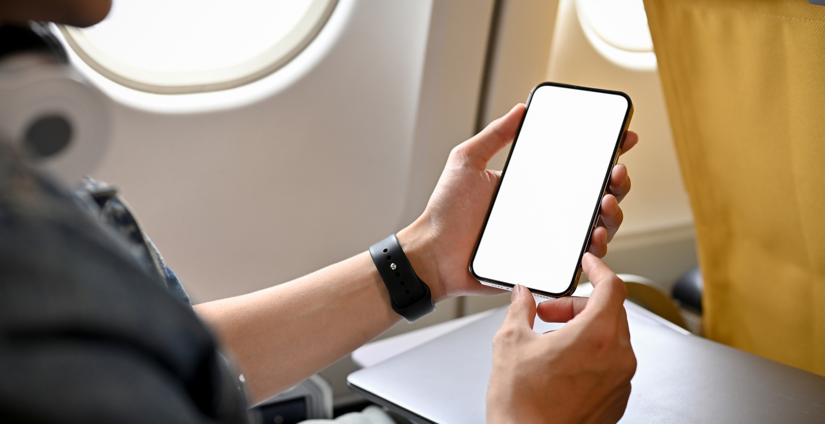 Flight Forced To Turn Around After A Passenger Lost Their Phone