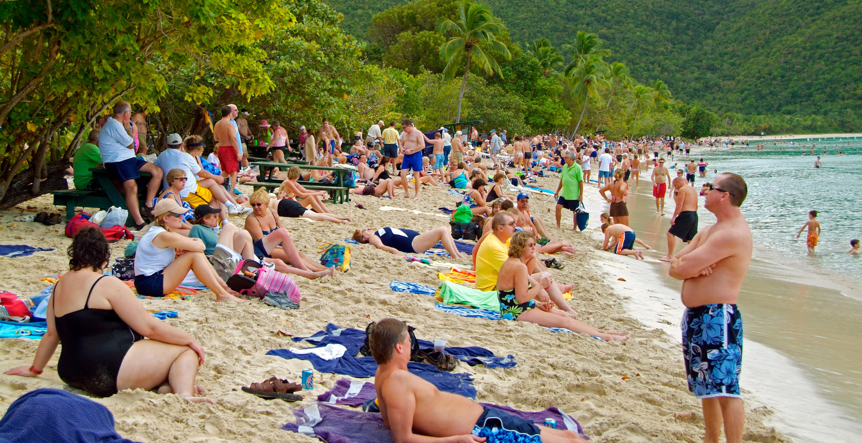 The Biggest Tourist Traps You Should Avoid In The Caribbean, According To A Travel Expert