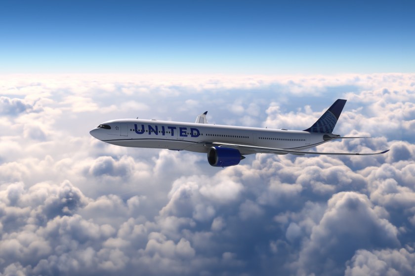 United Airlines Forced To Turn Around After Pilot Forgot His Passport