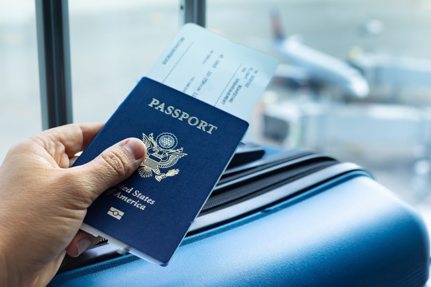 United Airlines Forced To Turn Around After Pilot Forgot His Passport